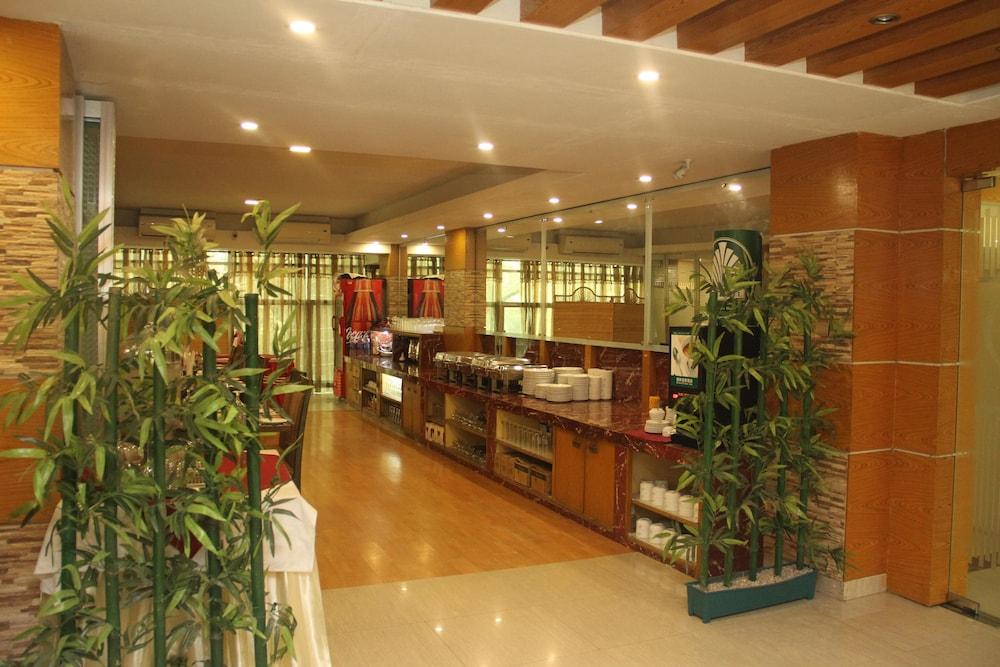 เซ็นจูรี่ ปาร์ค เรสซิเดนซ์ Hotel ธากา ภายนอก รูปภาพ