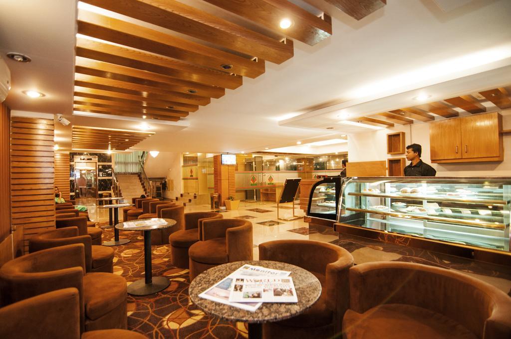 เซ็นจูรี่ ปาร์ค เรสซิเดนซ์ Hotel ธากา ภายนอก รูปภาพ